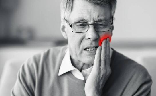 Jakie objawy wskazują na konieczność leczenia endodontycznego?
