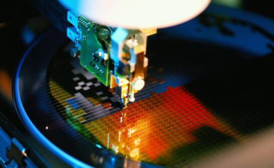 Przyszłość przetwórstwa tworzyw sztucznych: inwestycje w nanotechnologię