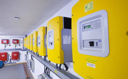 Inwertery hybrydowe jako narzędzie do zwiększania efektywności energetycznej przedsiębiorstw
