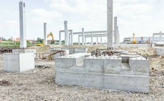 Porównanie kosztów budowy fundamentów z bloczków betonowych i alternatywnych rozwiązań