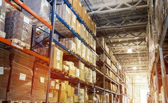Jak pick by light może zrewolucjonizować procesy produkcyjne