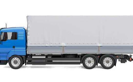 Dlaczego plandeka firanka jest idealnym rozwiązaniem dla transportu towarów nietypowych?