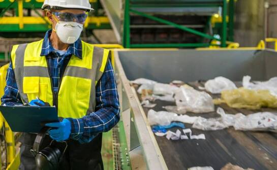 Praktyczne zastosowania worków na śmieci 70l w przemyśle