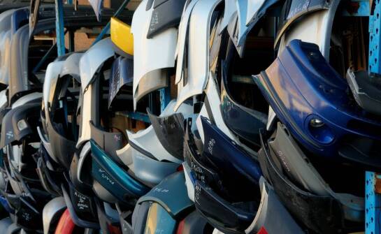 Autokasacja we Włocławku – jak wygląda odbiór pojazdu do złomowania?