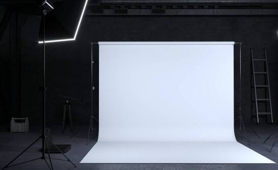 Wynajem studia fotograficznego na godziny jako wsparcie dla twórczości początkujących fotografów