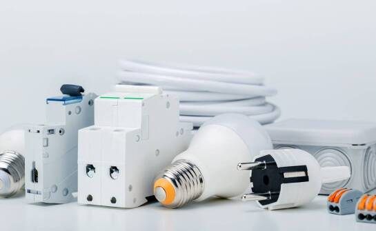 Jak kable i przewody elektryczne wpływają na efektywność energetyczną budynków?