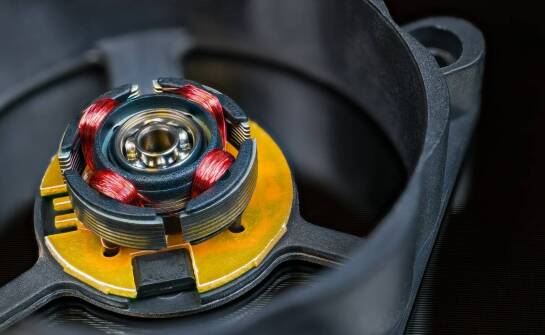 Wpływ płynu antystatycznego do kurzu na długotrwałość sprzętu elektronicznego