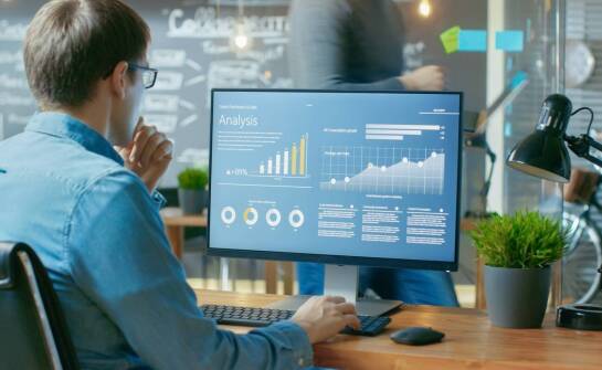 Analiza wydajności pracy z wykorzystaniem nowoczesnych systemów monitoringu
