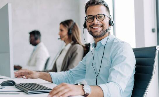 Jakie są kluczowe wskaźniki sukcesu dla systemów contact center?