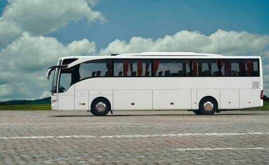 Porównanie Van Hool T916 Alicron z innymi modelami w ofercie wynajmu