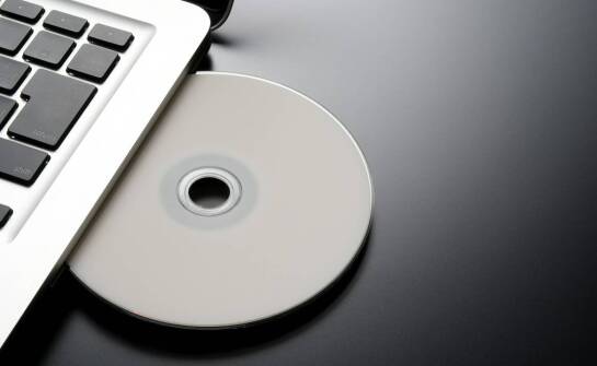 Jakie czynniki wpływają na trwałość opakowań do płyt CD?