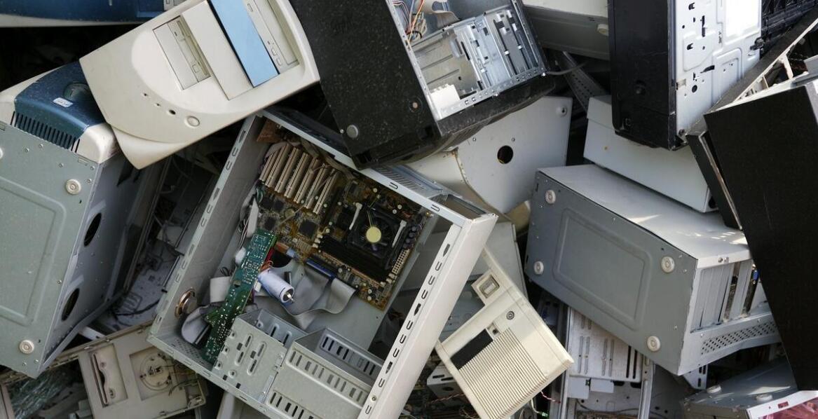 Wpływ utylizacji sprzętu elektronicznego na lokalne środowisko – co warto wiedzieć?