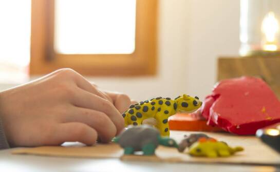 Puzzle z dinozaurami – edukacyjna przygoda dla najmłodszych