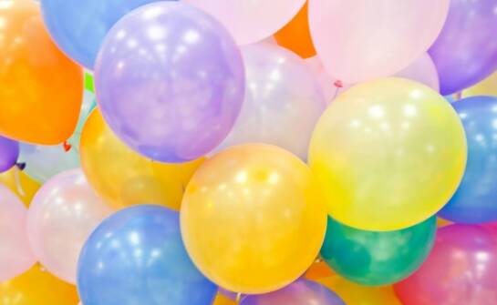 Dlaczego balony foliowe na hel są idealnym wyborem na przyjęcia dla dzieci?