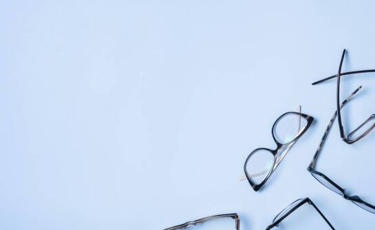 Z czym łączyć okulary, aby stworzyć modny look?