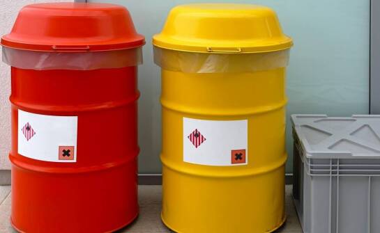 Rola etykiet termicznych w przemyśle chemicznym – co warto wiedzieć?