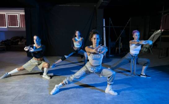 Jak luksusowa odzież do pole dance może zwiększyć pewność siebie?