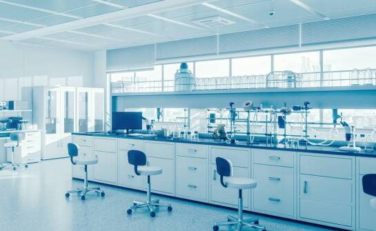 Znaczenie badań laboratoryjnych dla jakości i innowacji w produkcji rozcieńczalników do farb