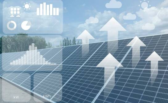 Jak gospodarka mocą bierną wpływa na redukcję emisji CO2 w przemyśle?