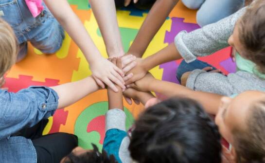Integracja rówieśnicza podczas zajęć edukacyjnych i rozwojowych