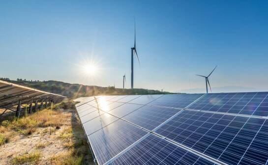 Jakie są kluczowe zalety korzystania z elektrochemicznych magazynów energii?
