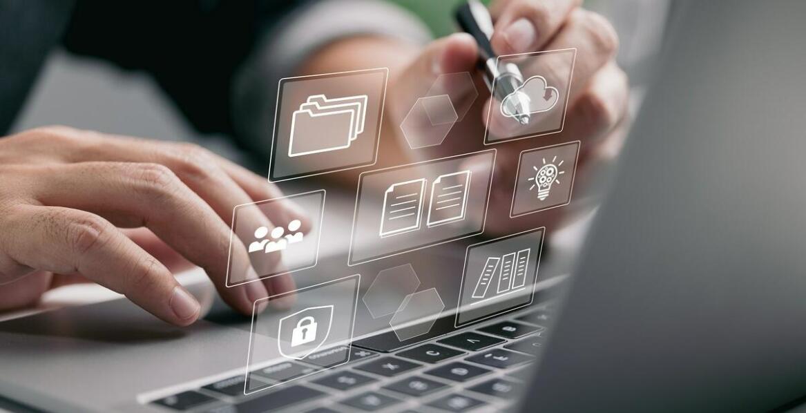 Jakie są kluczowe aspekty zarządzania dokumentami w systemach do głosowań online?