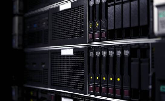 Optymalizacja systemu – jak dobrać płytę główną serwerową do potrzeb firmy?