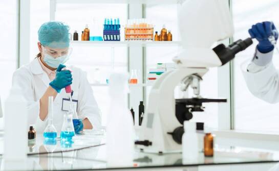 Zastosowanie chlorku metylu w branży farmaceutycznej – co warto wiedzieć?
