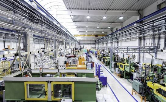 Przeniesienie linii produkcyjnych a modernizacja zakładu
