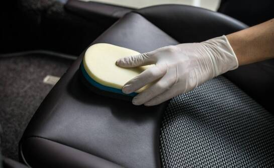 Specjalistyczne usługi naprawy konstrukcji siedzeń w autach