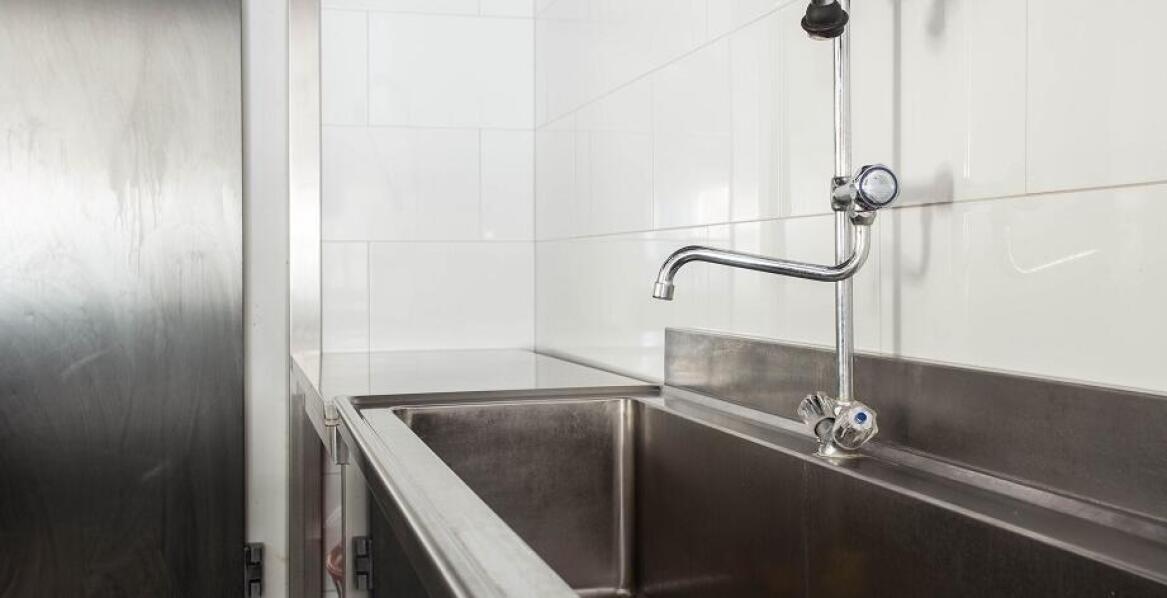 Innowacje w produkcji sanitarno-higienicznego sprzętu dla sklepów spożywczych