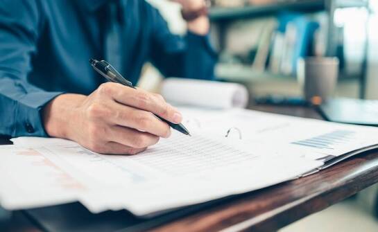 Jak skutecznie zarządzać czasem pracy dzięki wsparciu biura rachunkowego?