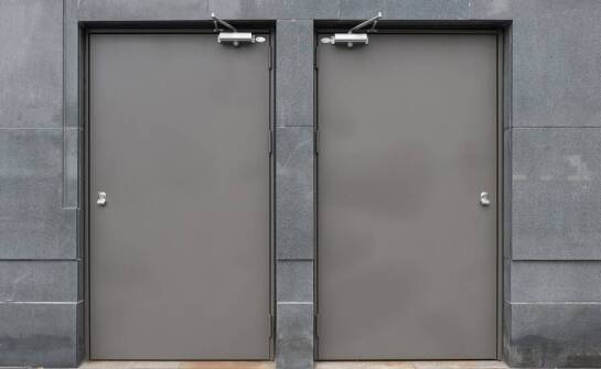 Jakie są zalety drzwi zewnętrznych aluminiowych w nowoczesnym budownictwie?