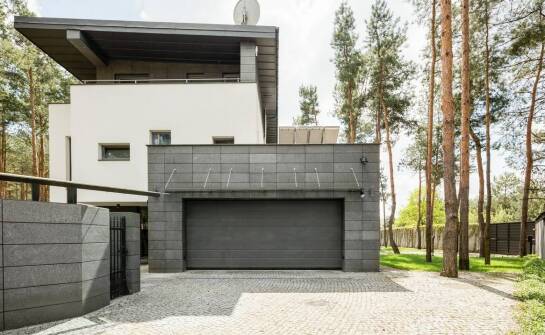 Wie schützt ein Luxus-Carport Ihr Fahrzeug vor Diebstahl?