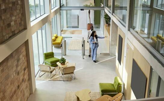 Ergonomia luster łazienkowych – jak wpływa na komfort użytkowania osób z ograniczeniami?