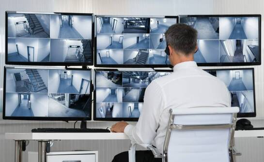 Jak technologie monitoringu wpływają na bezpieczeństwo szaf?