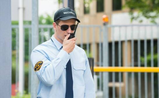 Znaczenie patrolu interwencyjnego dla bezpieczeństwa obiektów handlowych