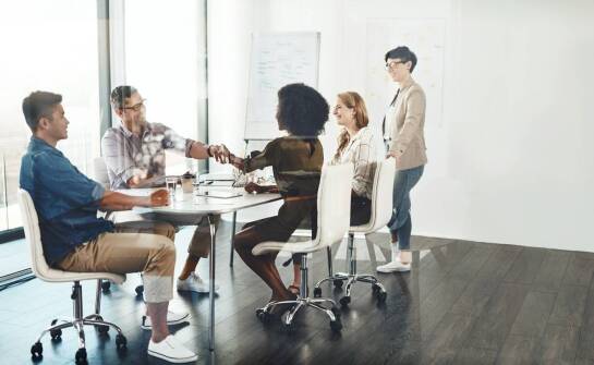 Jakie są najnowsze trendy w rekrutacji pracowników w branży HR?