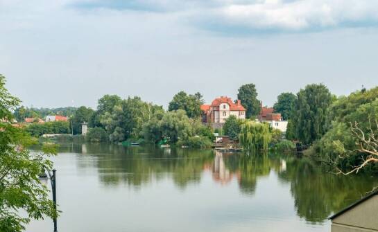 Noclegi Tychy: komfortowy wypoczynek nad jeziorem
