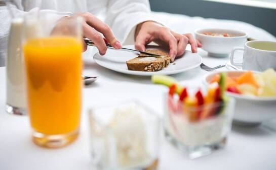 Jakie śniadania proponuje hotelowa restauracja z kuchnią polską?