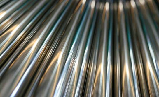 Blachy nierdzewne w projektach infrastrukturalnych - trwałość i odporność na korozję