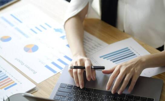 Rola platformy danych w monitorowaniu wyników finansowych