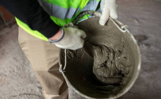 Jakie właściwości powinien mieć beton towarowy, aby zapewnić trwałość konstrukcji?