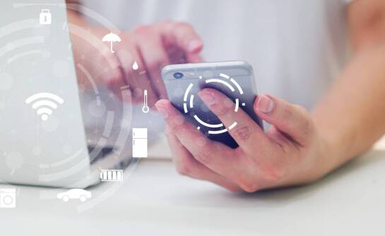 Jakie są główne wyzwania w projektowaniu mobilnych źródeł zasilania?