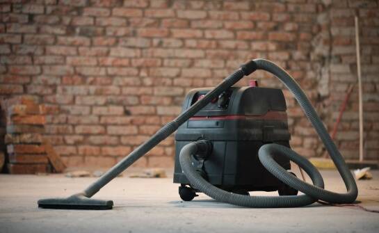 Nowoczesne technologie w odkurzaczach workowych i bezworkowych