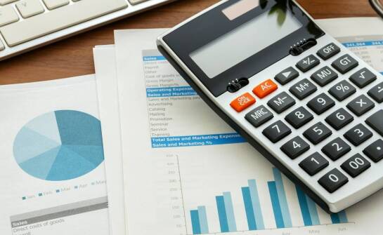 Czy odstępne leasingu wymaga dodatkowych zapisów w księdze głównej?