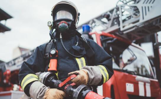 Odzież gazoszczelna a aparat powietrzny – jak współpracują w zapewnieniu bezpieczeństwa?