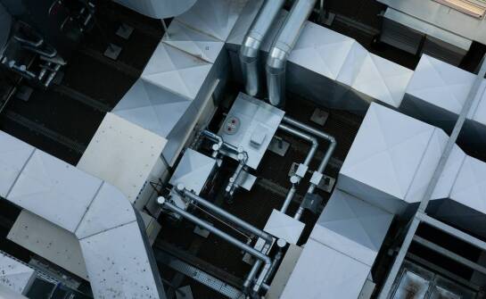 Najczęstsze mity na temat obudowy z piwnicą – co jest prawdą?