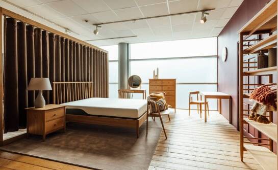 Rola materiałów w tworzeniu trwałych i estetycznych krzeseł kinowych