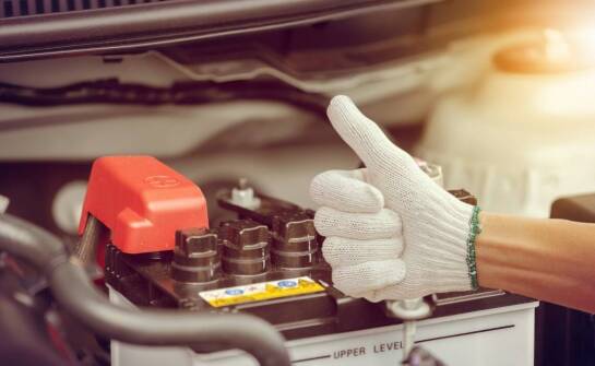 Jak forma słupka akumulatora może wpłynąć na efektywność diagnostyki elektrycznej?